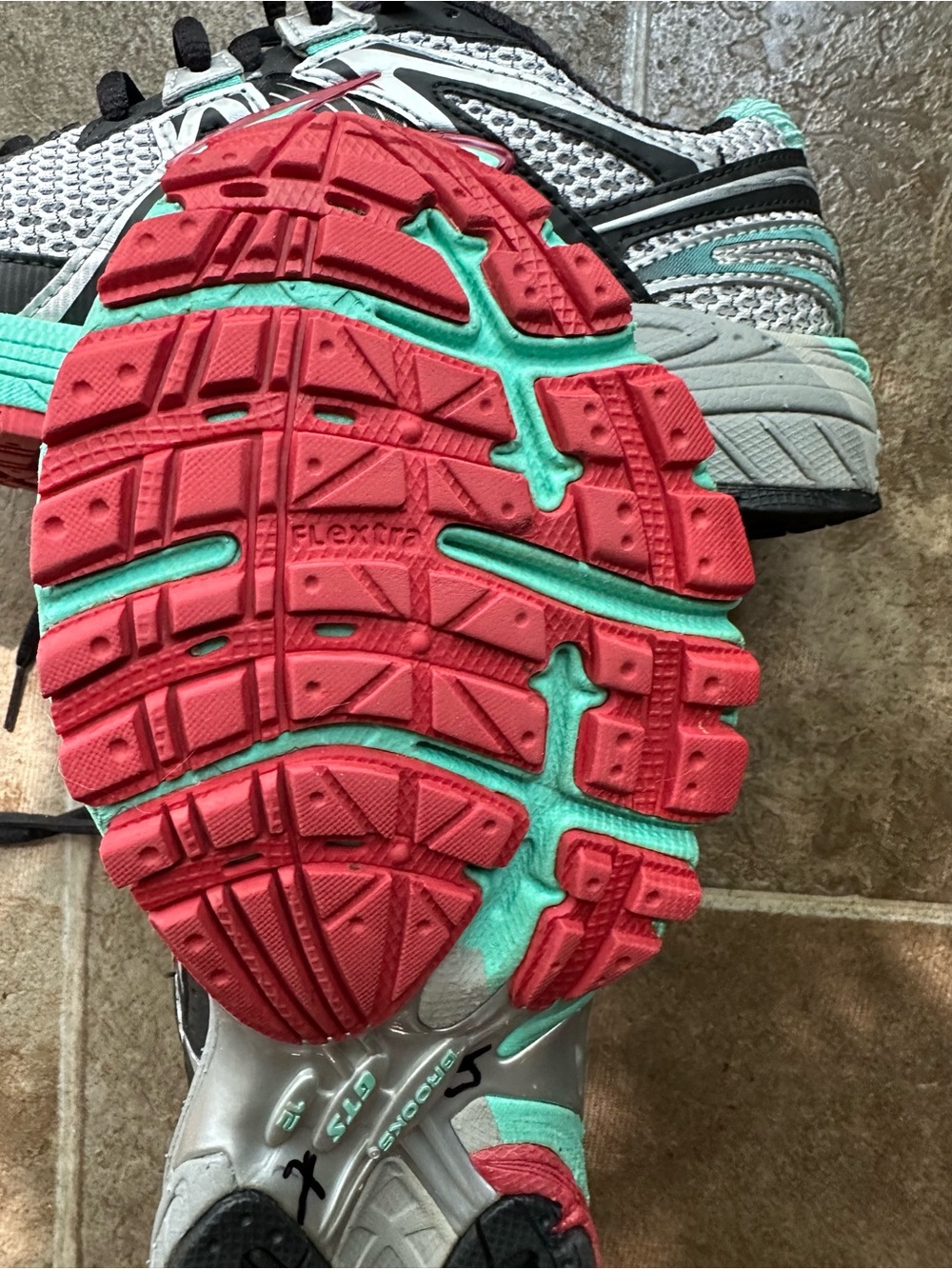 Brooks Women’s Sneakers — Teal and Black - Picture 8 of 11